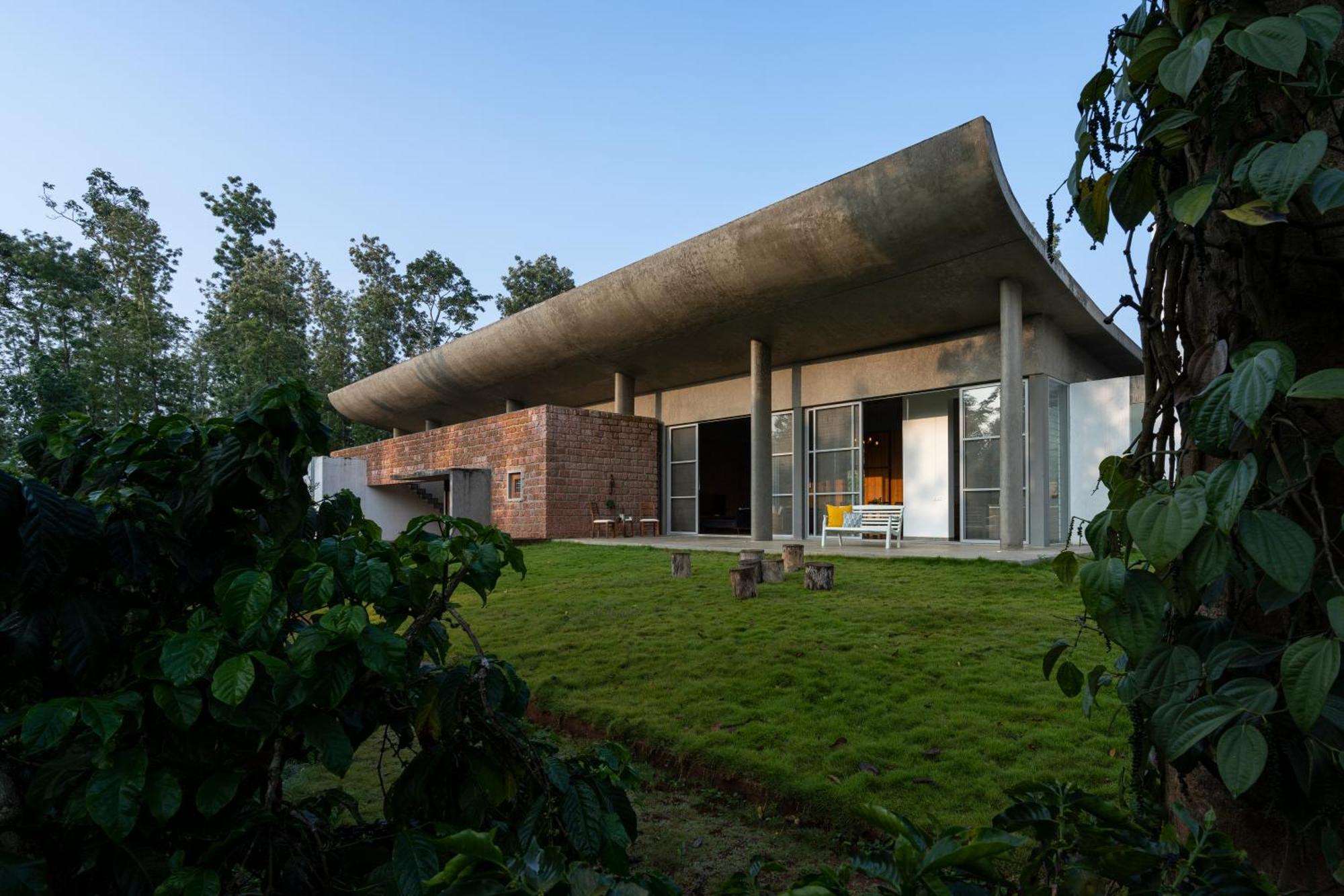 Saffronstays Cafella- A 3-Bdr Elliptical-Roof Villa In Chikmagalur Mudigere Exterior foto